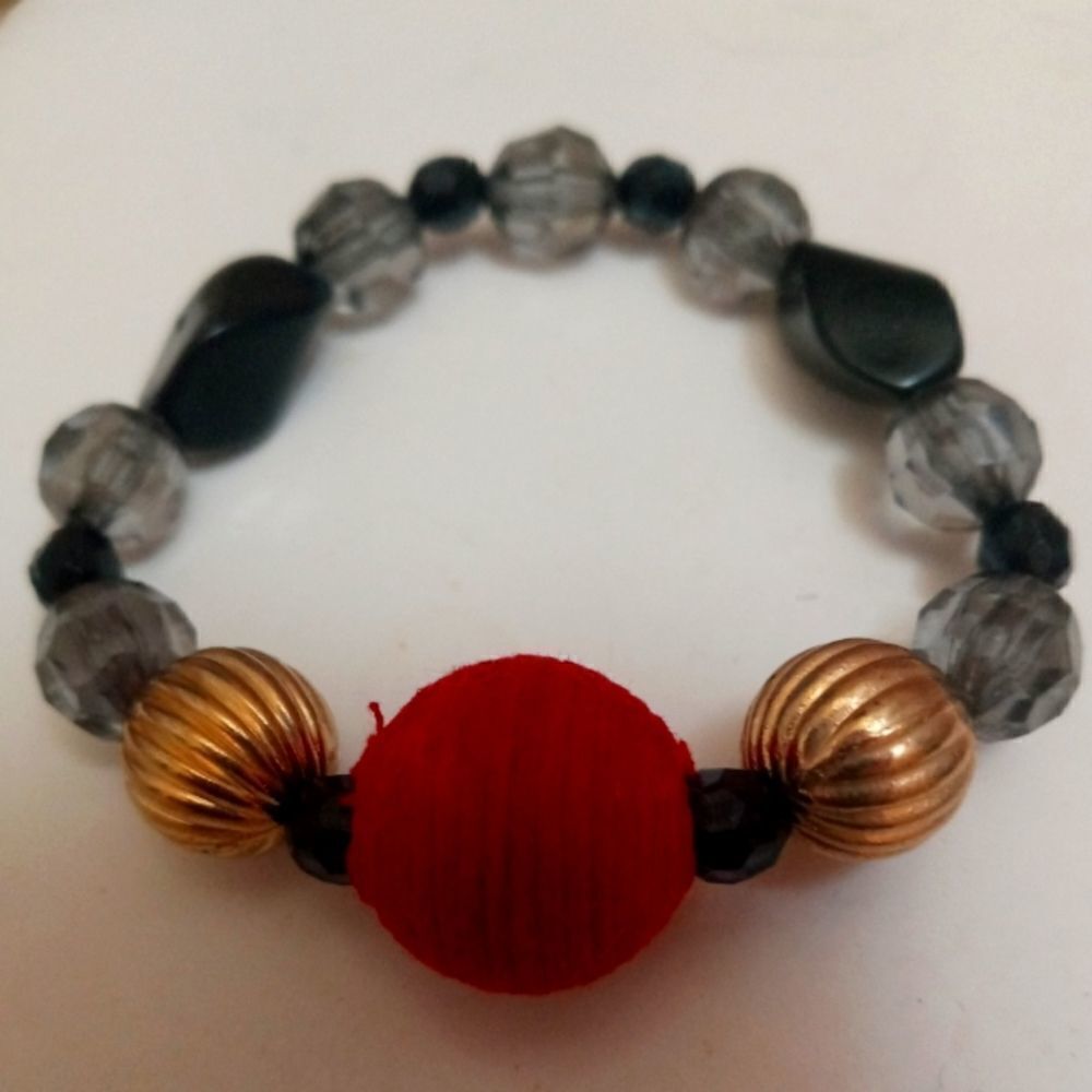 Handmade bracelet  - Picture 3 of 16